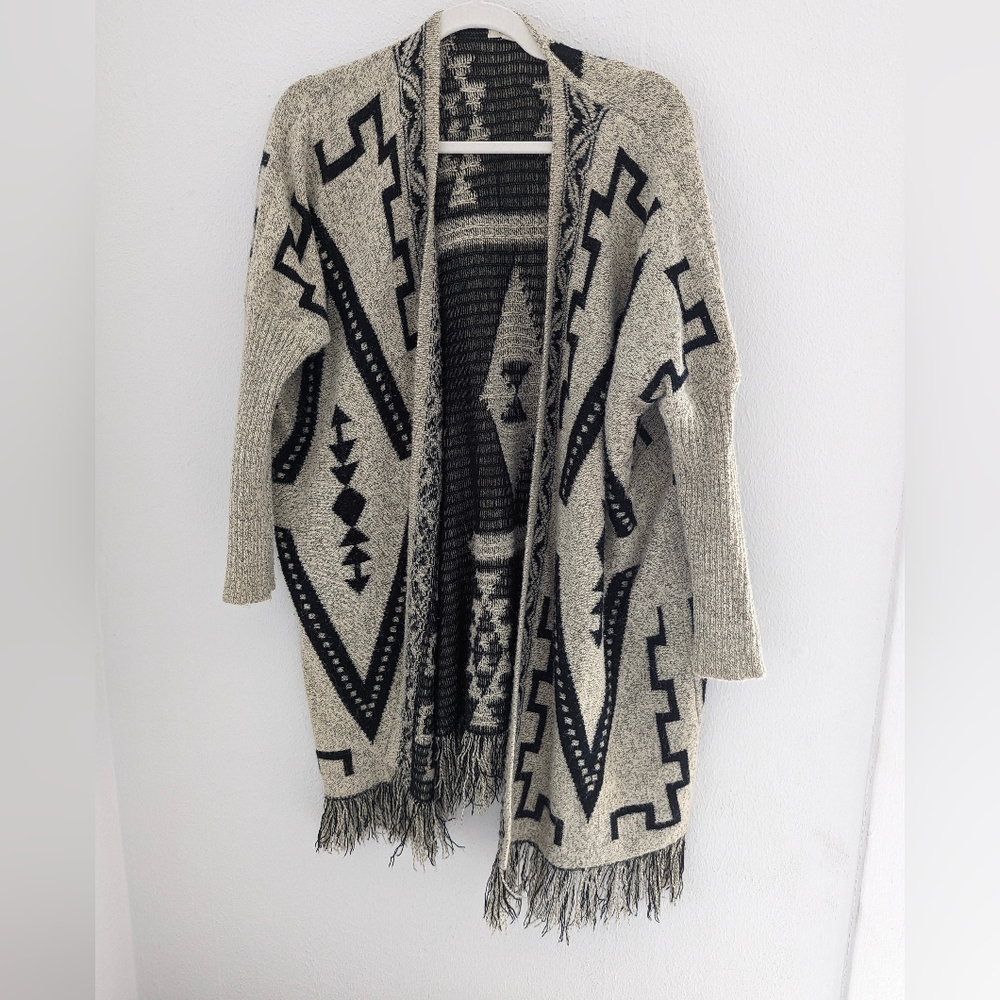 Debut sweater, cream and black, size S/M